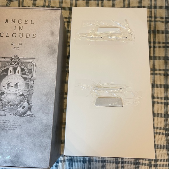 Authentic NEW POP MART LABUBU The Monsters Angel In Clouds Vinyl Doll white HTF - Picture 9 of 14
